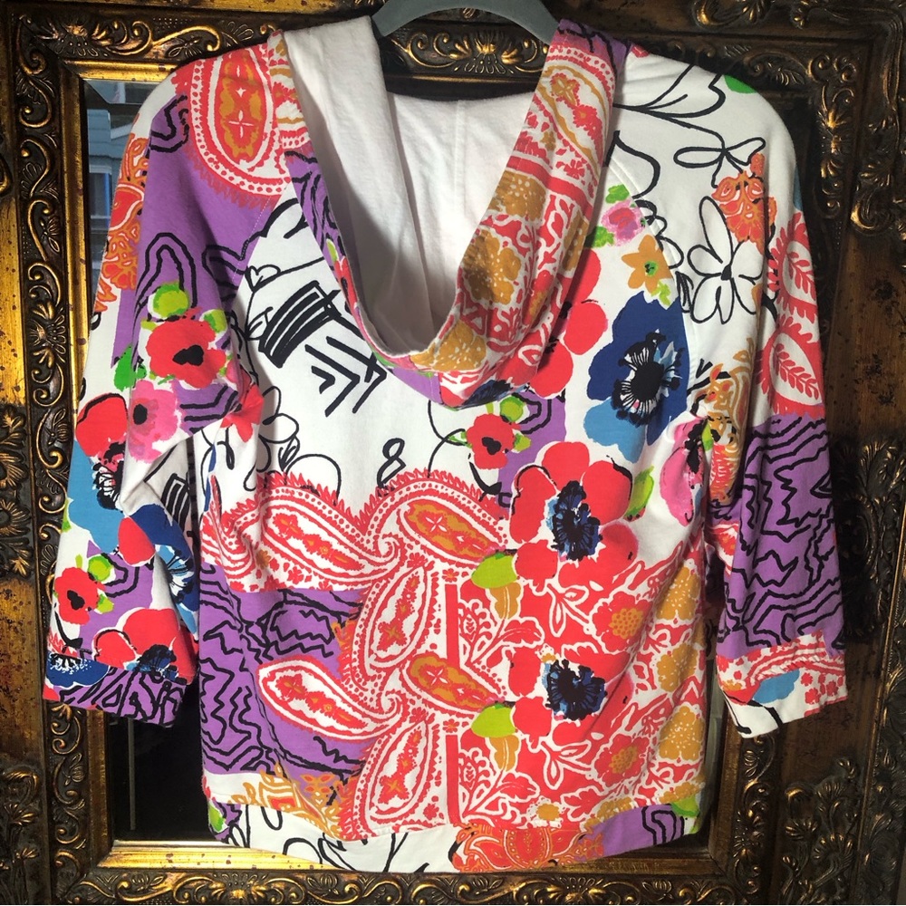 Chico’s  hoodie 3/4 sleeves/wearable  art/ 2 sided